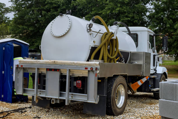 Best Porta potty rental near me  in Cortland, OH