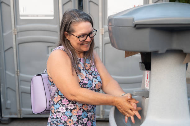 Best Wedding porta potty rental  in Cortland, OH